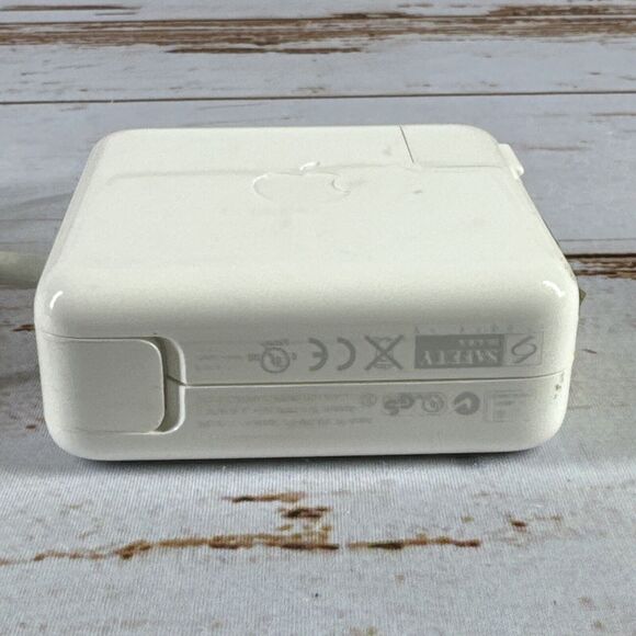 60W L-Tip MagSafe1 AC Power Adapter Charger for APPLE 13" MACBOOK PRO A1344 Used - Picture 5 of 6